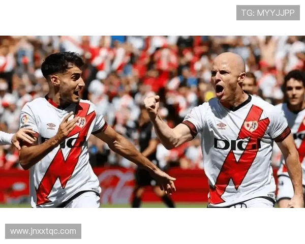 西甲球迷论坛热议近期联赛走势与球队表现