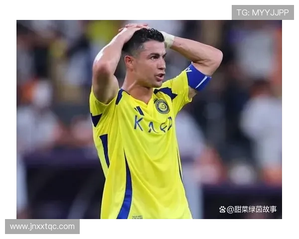 自由球员市场掀起波澜：足球明星未来走向备受关注与分析