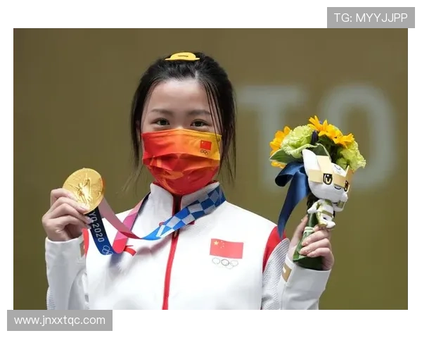 杨倩训练完顺手拿个奥运金牌，回家还能靠代言买下整条小吃街？