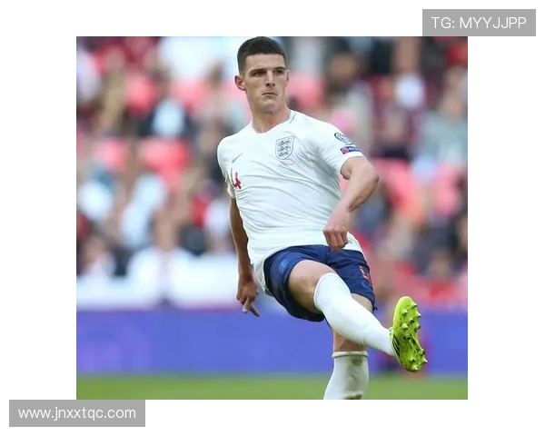 赖斯以队长身份率队夺得欧协联冠军解析